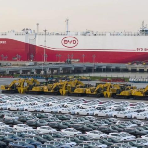 必须保持中国国际贸易长期顺差