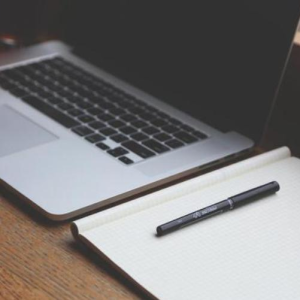 AI写诗：低于创造高于平庸