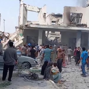 以战争之名屠杀儿童：特朗普的“美国优先