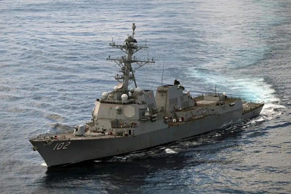 美国打击委内瑞拉船只：美国军事介入常态化的危险趋势